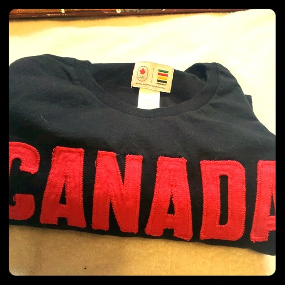 Mens 2XL Lettered CANADA black tshirt - Picture 2 of 6